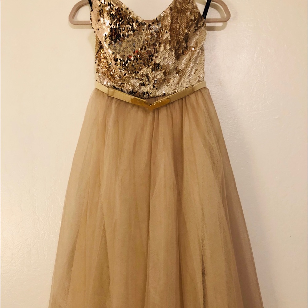 Dress - Picture 4 of 4